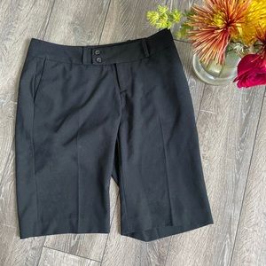 MOSSIMO black stretch Womens BERMUDAS shorts! Size 4 - worn once!